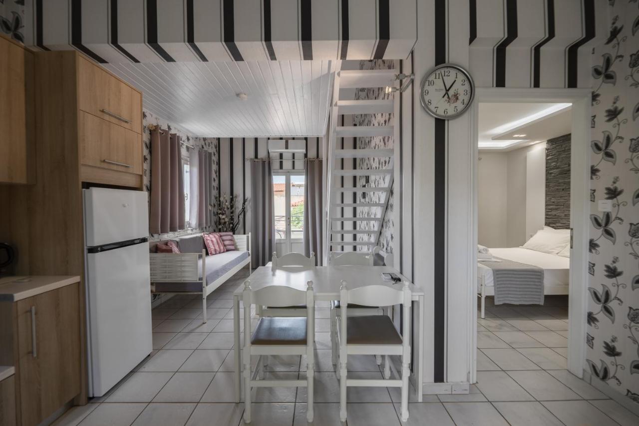 Potamaki Studios & Apartments Stoupa Ngoại thất bức ảnh